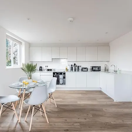 Stunning 2 Bed In Bournemouth Central + Parking-3